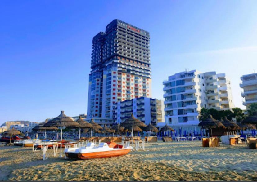 Lovely Studio Apartment Beachfront Дуррес Экстерьер фото