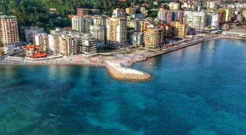 Lovely Studio Apartment Beachfront Дуррес Экстерьер фото